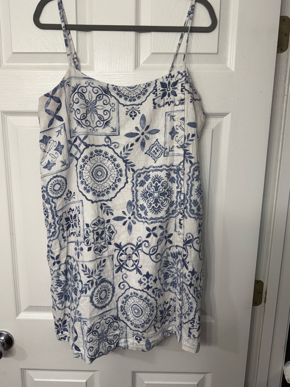 Abercrombie & Fitch White and Blue Tile-Print Mini Skort Dress